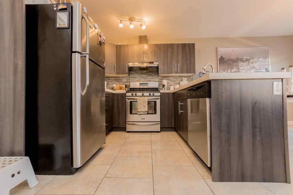 MLS® A2251985 - 11334 105 Avenue  in Westgate Grande Prairie, Residential