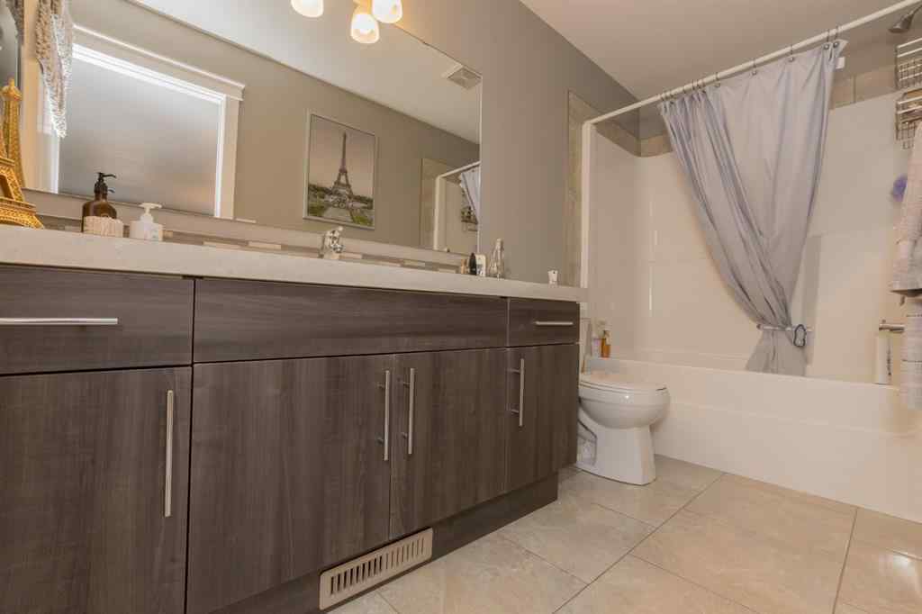 MLS® A2251985 - 11334 105 Avenue  in Westgate Grande Prairie, Residential