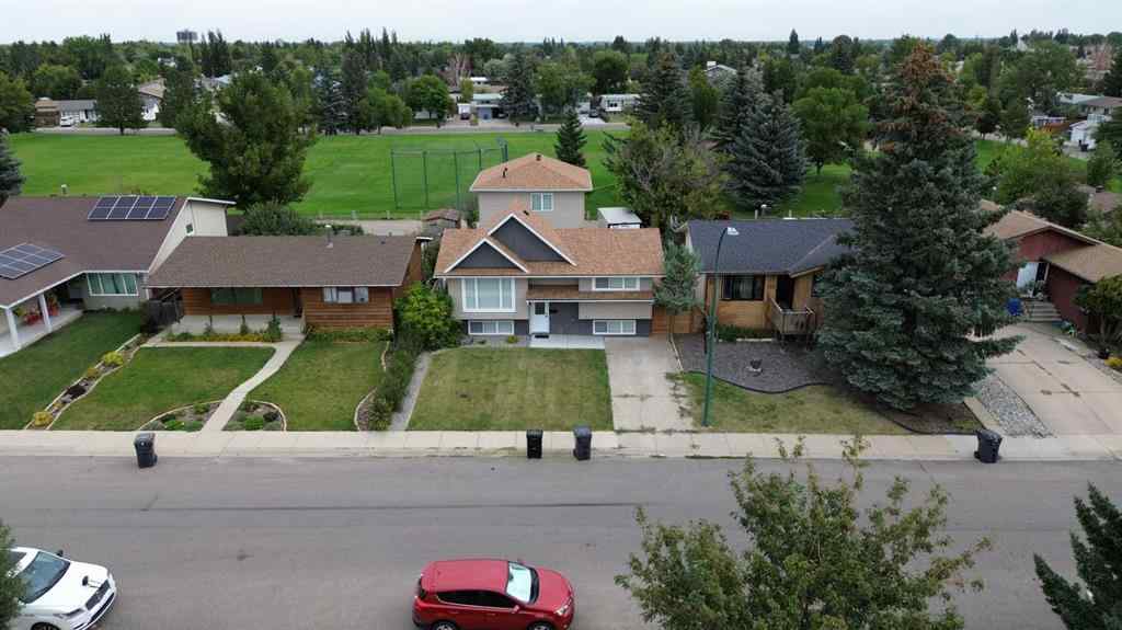 MLS® A2251986 - 23 Trent Road W in Varsity Village Lethbridge, Residential