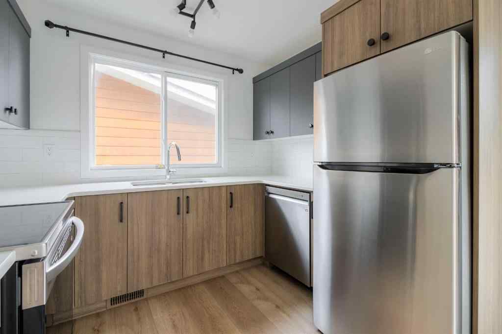 MLS® A2251986 - 23 Trent Road W in Varsity Village Lethbridge, Residential