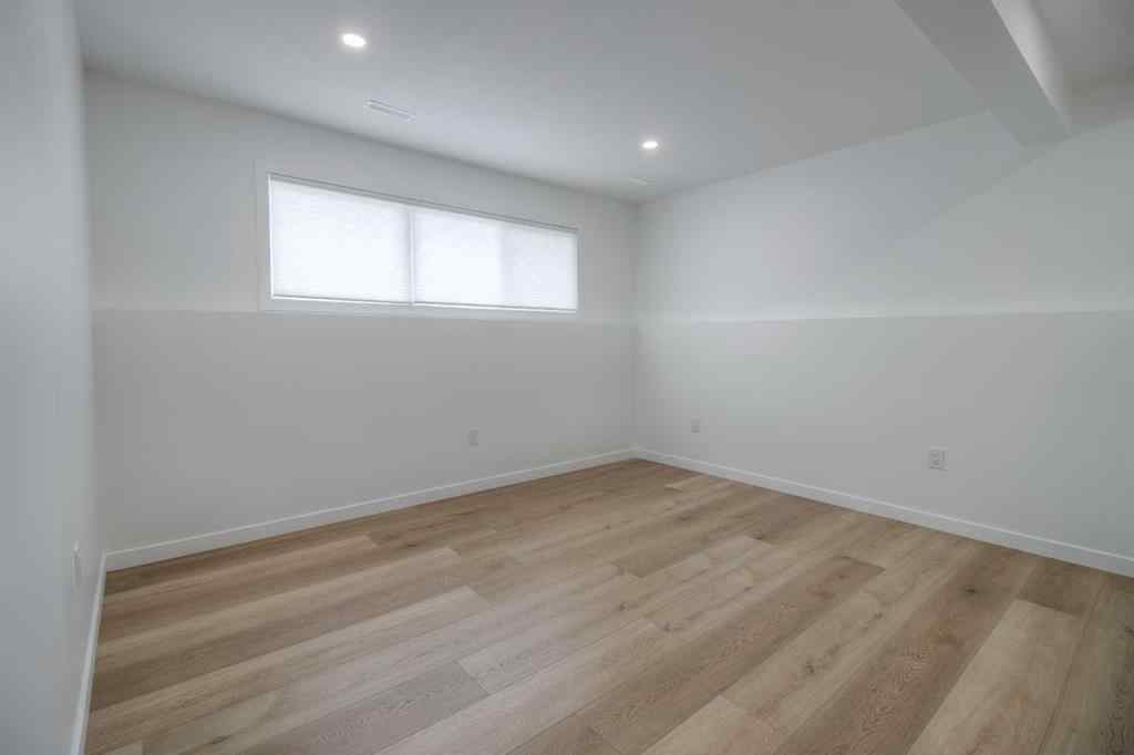 MLS® A2251986 - 23 Trent Road W in Varsity Village Lethbridge, Residential