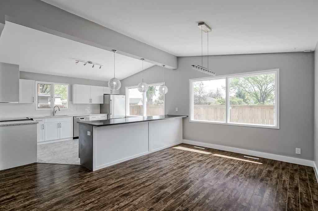 MLS® A2251987 - 5519 Buckthorn Road NW in Thorncliffe Calgary, Residential
