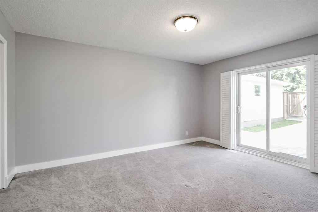 MLS® A2251987 - 5519 Buckthorn Road NW in Thorncliffe Calgary, Residential