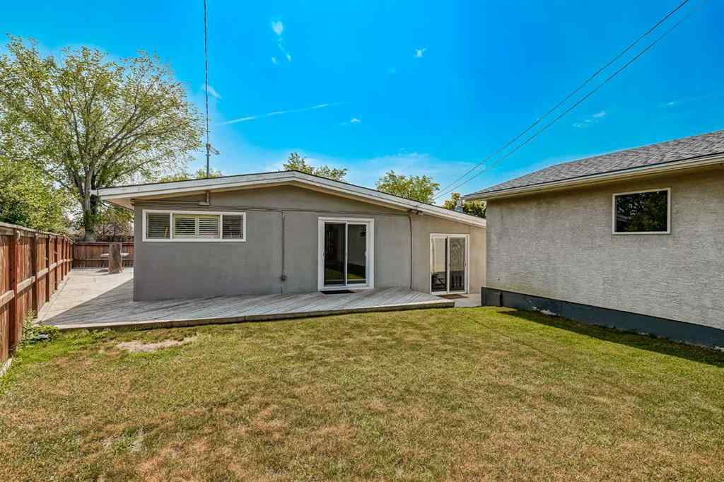 MLS® A2251987 - 5519 Buckthorn Road NW in Thorncliffe Calgary, Residential
