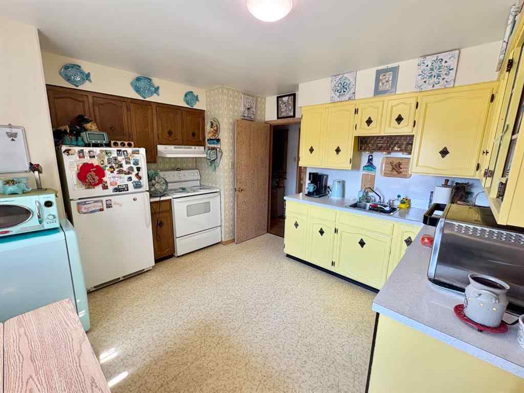 MLS® A2251988 - 1311 3 A Avenue N in Westminster Lethbridge, Residential