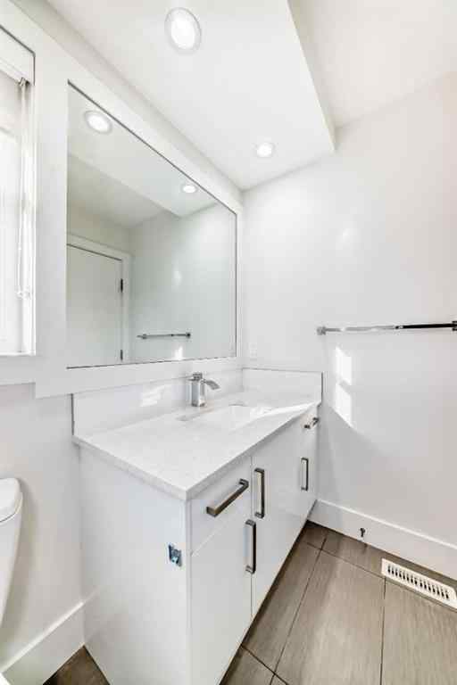 MLS® A2251989 - 1812 47 Street NW in Montgomery Calgary, Residential