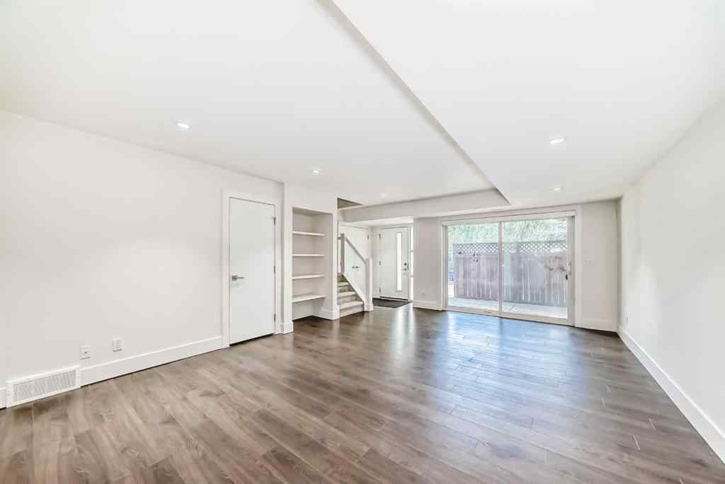 MLS® A2251989 - 1812 47 Street NW in Montgomery Calgary, Residential
