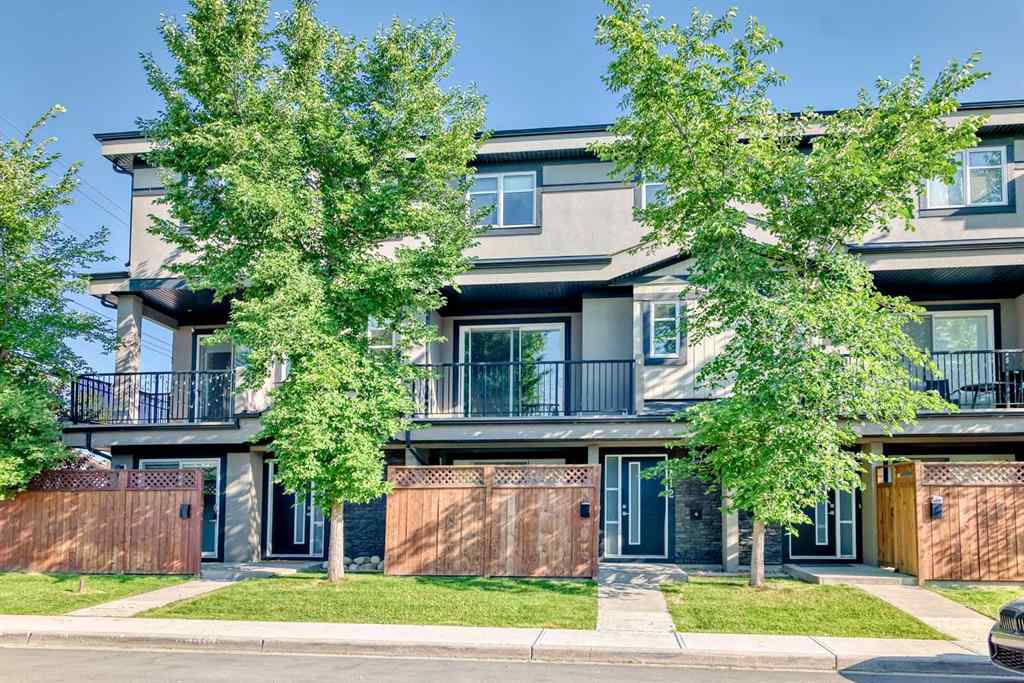 MLS® A2251989 - 1812 47 Street NW in Montgomery Calgary, Residential