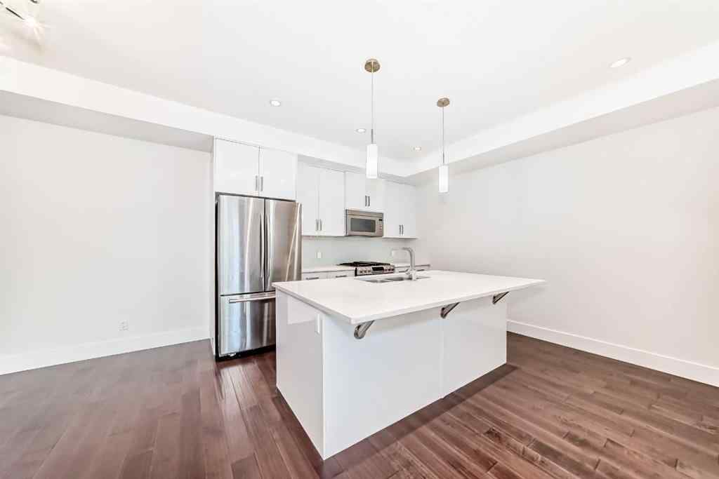 MLS® A2251989 - 1812 47 Street NW in Montgomery Calgary, Residential