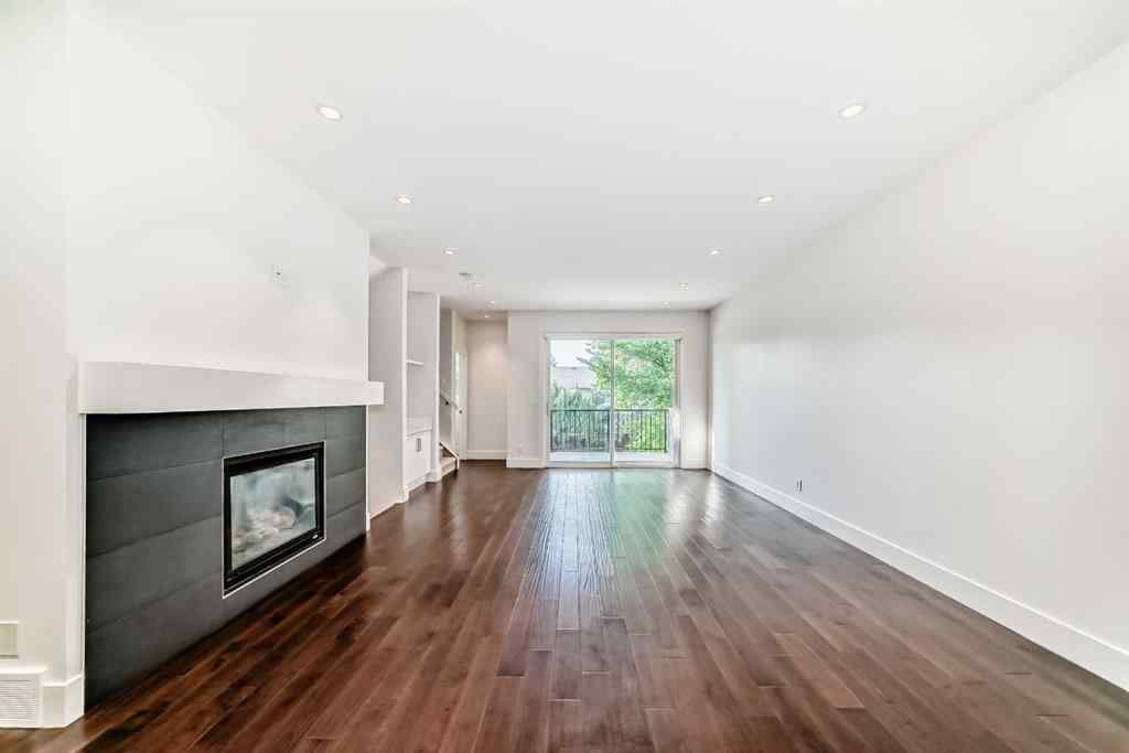 MLS® A2251989 - 1812 47 Street NW in Montgomery Calgary, Residential