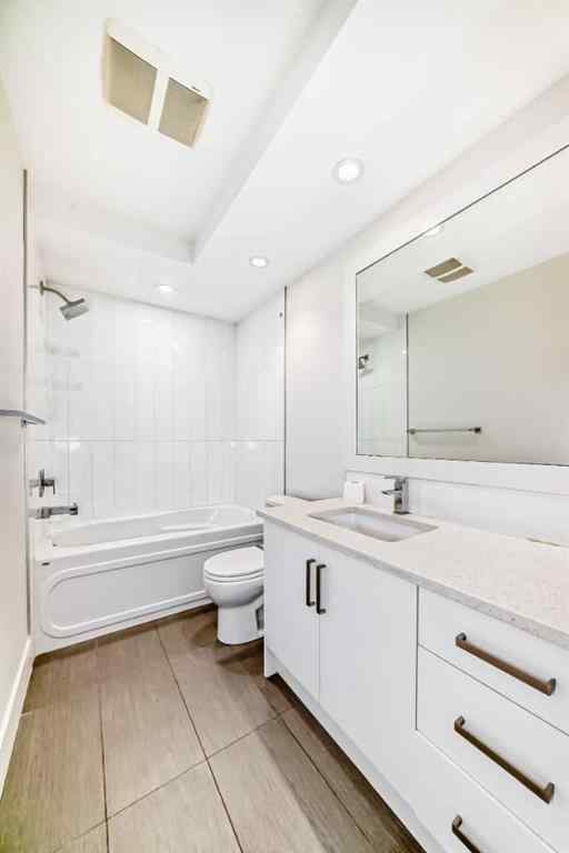 MLS® A2251989 - 1812 47 Street NW in Montgomery Calgary, Residential