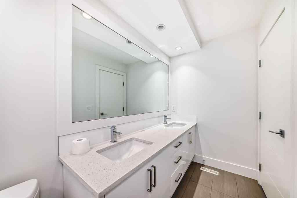 MLS® A2251989 - 1812 47 Street NW in Montgomery Calgary, Residential