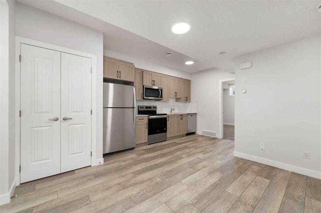 MLS® A2251990 - 526 Wolf Willow Boulevard SE in Wolf Willow Calgary, Residential