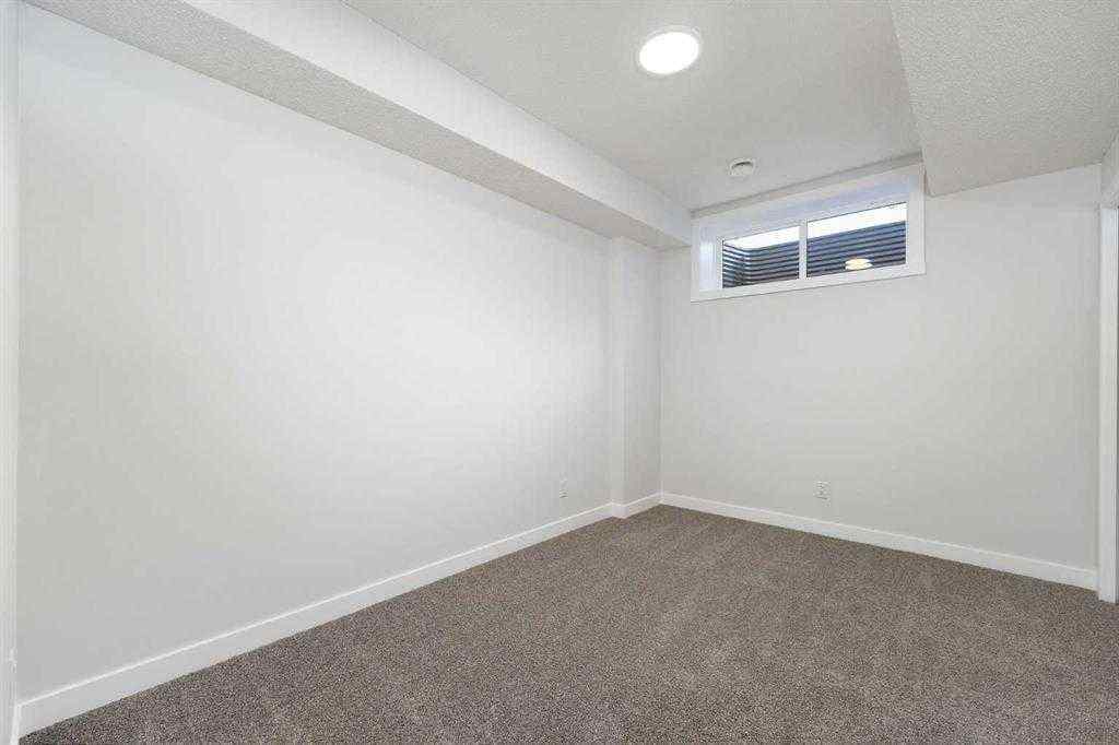 MLS® A2251990 - 526 Wolf Willow Boulevard SE in Wolf Willow Calgary, Residential