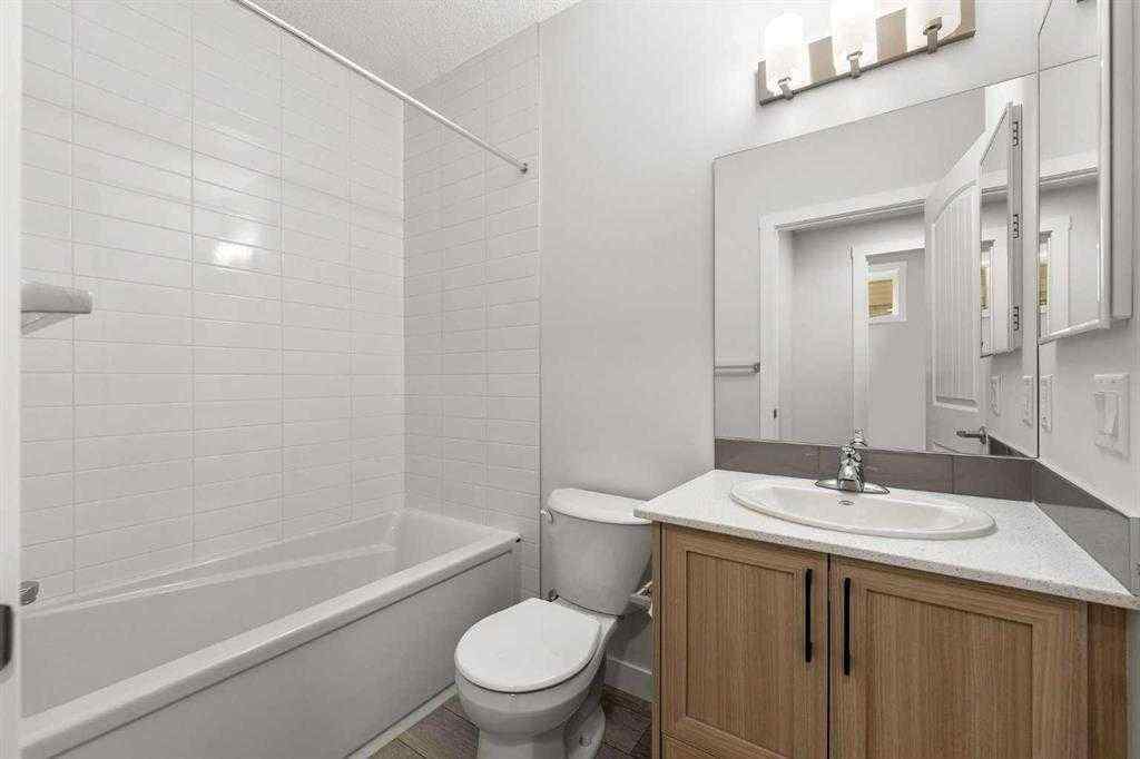 MLS® A2251990 - 526 Wolf Willow Boulevard SE in Wolf Willow Calgary, Residential