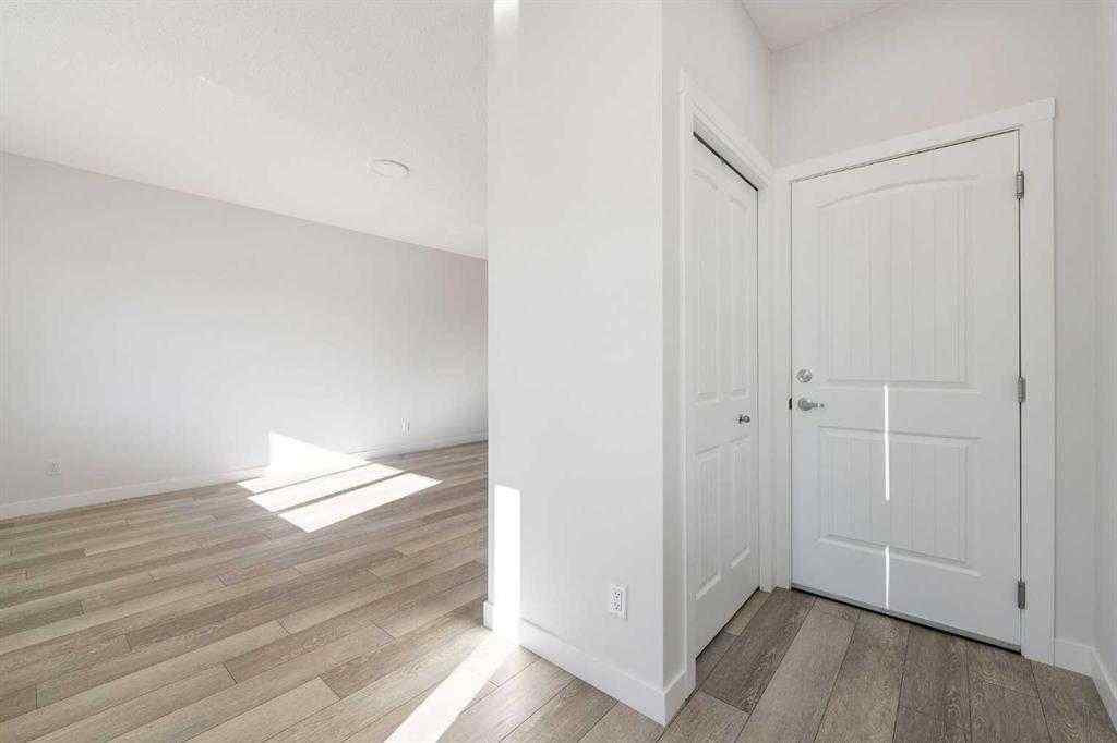 MLS® A2251990 - 526 Wolf Willow Boulevard SE in Wolf Willow Calgary, Residential