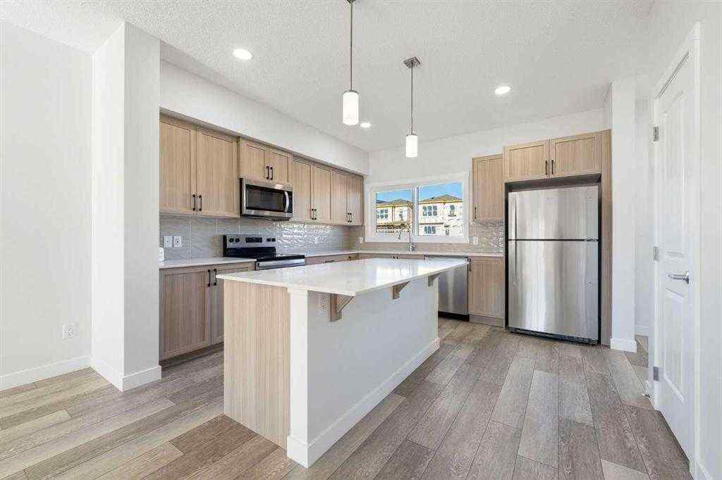 MLS® A2251990 - 526 Wolf Willow Boulevard SE in Wolf Willow Calgary, Residential