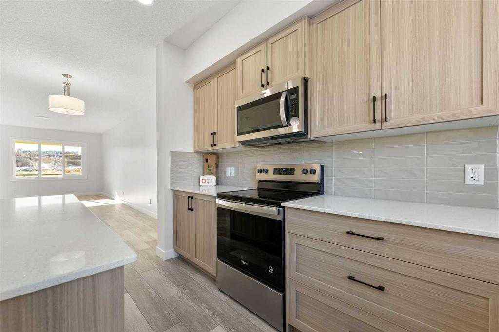 MLS® A2251990 - 526 Wolf Willow Boulevard SE in Wolf Willow Calgary, Residential
