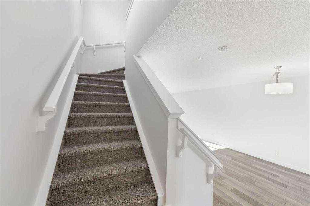 MLS® A2251990 - 526 Wolf Willow Boulevard SE in Wolf Willow Calgary, Residential