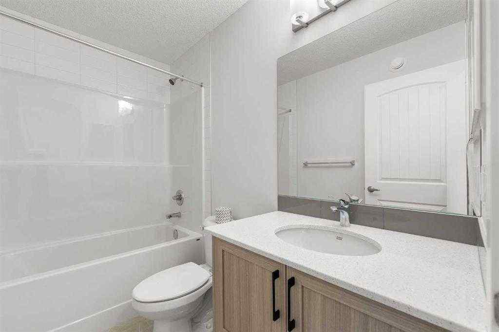 MLS® A2251990 - 526 Wolf Willow Boulevard SE in Wolf Willow Calgary, Residential