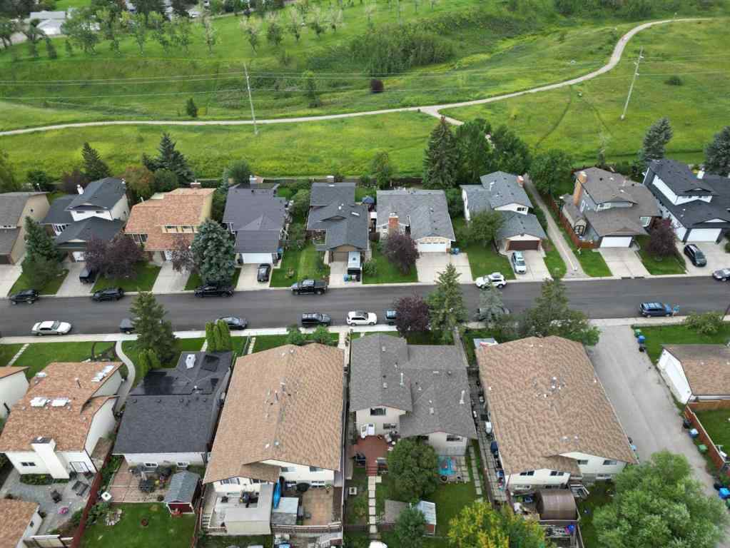 MLS® A2251996 - 109 Bermondsey Way NW in Beddington Heights Calgary, Residential