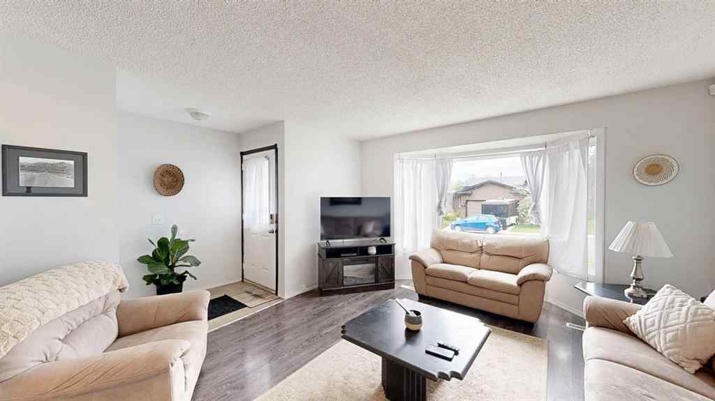 MLS® A2251996 - 109 Bermondsey Way NW in Beddington Heights Calgary, Residential
