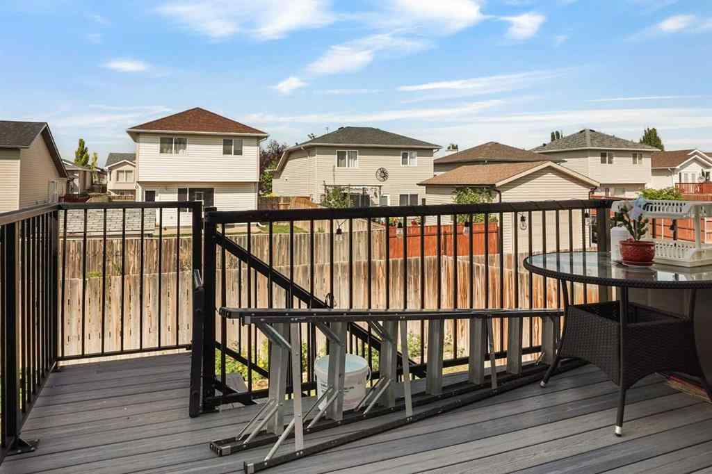 MLS® A2252000 - 409 Red Crow Boulevard W in Indian Battle Heights Lethbridge, Residential