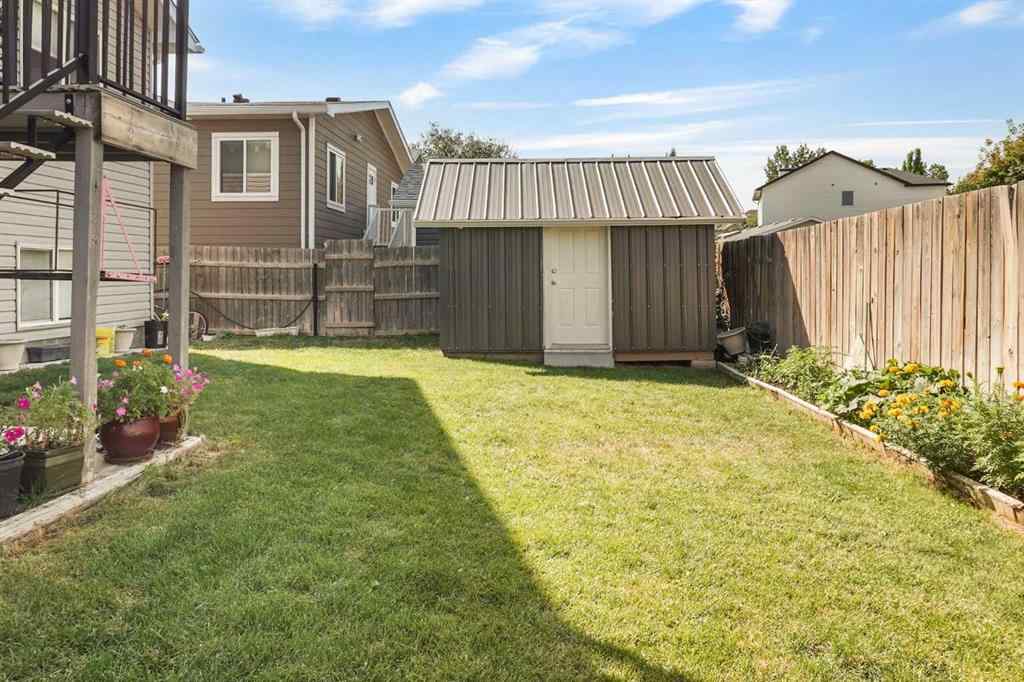 MLS® A2252000 - 409 Red Crow Boulevard W in Indian Battle Heights Lethbridge, Residential