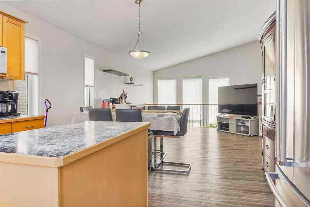 MLS® A2252000 - 409 Red Crow Boulevard W in Indian Battle Heights Lethbridge, Residential