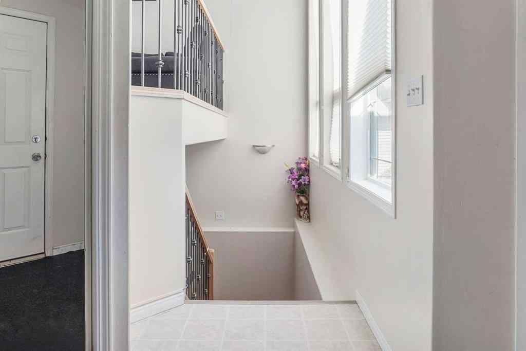 MLS® A2252000 - 409 Red Crow Boulevard W in Indian Battle Heights Lethbridge, Residential