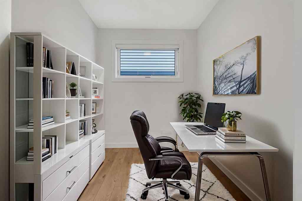 MLS® A2252004 - 211 Creekstone Row SW in Pine Creek Calgary, Residential