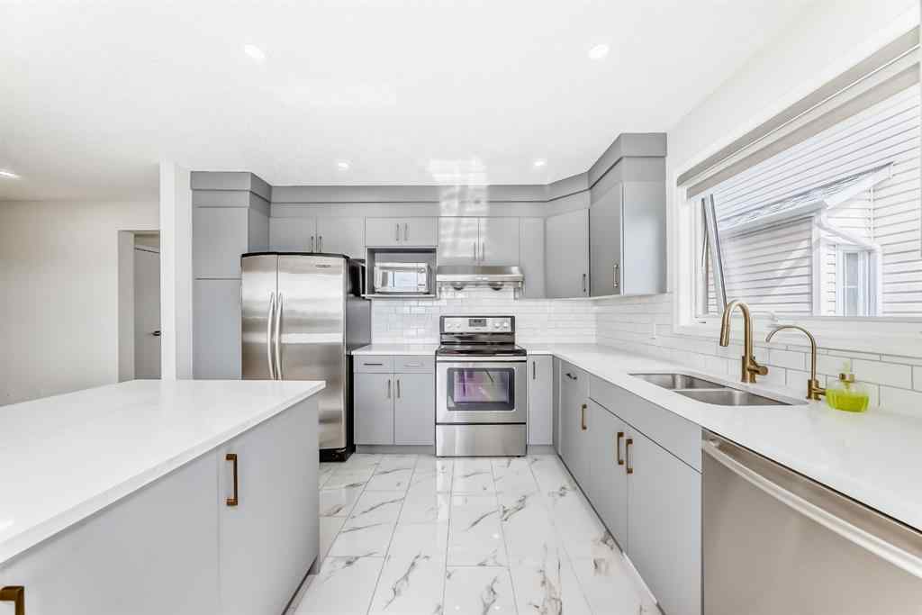 MLS® A2252009 - 105 Del Ray Road  in Monterey Park Calgary, Residential