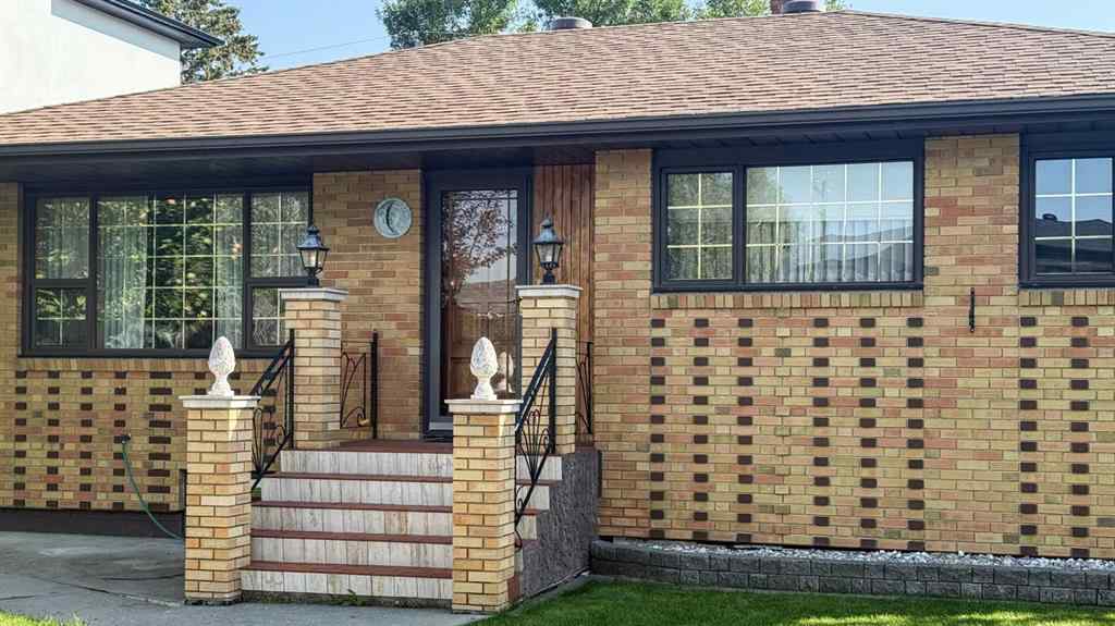 MLS® A2252013 - 47 Montrose Crescent NE in Winston Heights/Mountview Calgary, Residential