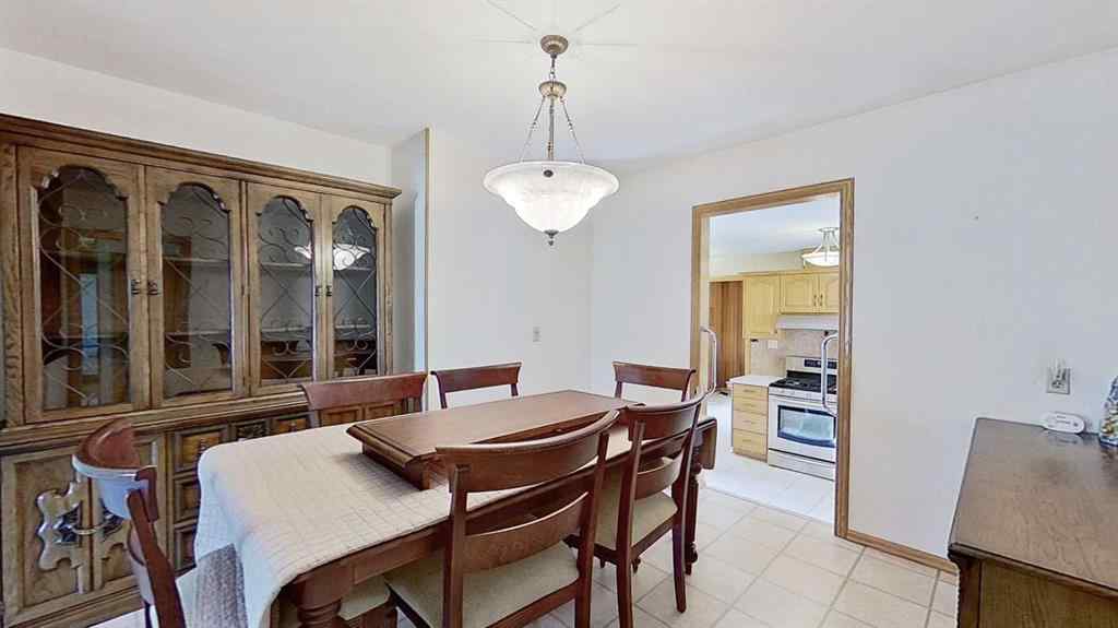 MLS® A2252013 - 47 Montrose Crescent NE in Winston Heights/Mountview Calgary, Residential