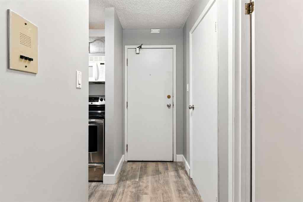 MLS® A2252024 - Unit #208 550 Westwood Drive SW in Westgate Calgary, Residential