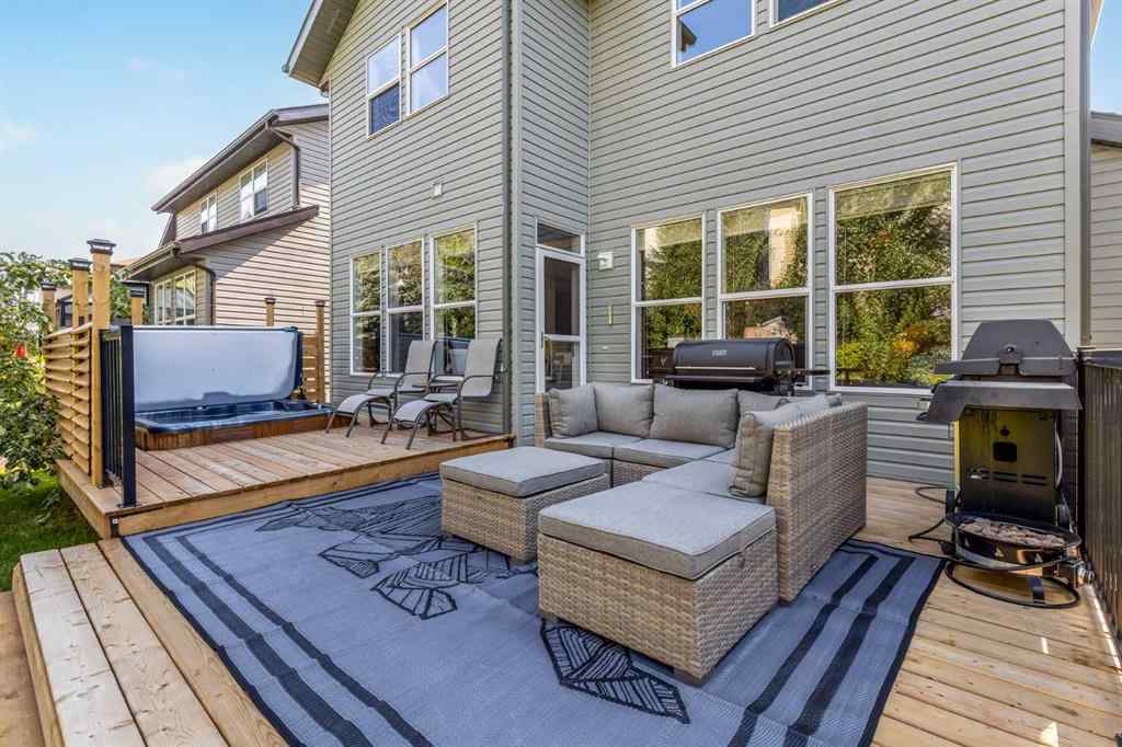 MLS® A2252030 - 112 Sunset View  in Sunset Ridge Cochrane, Residential