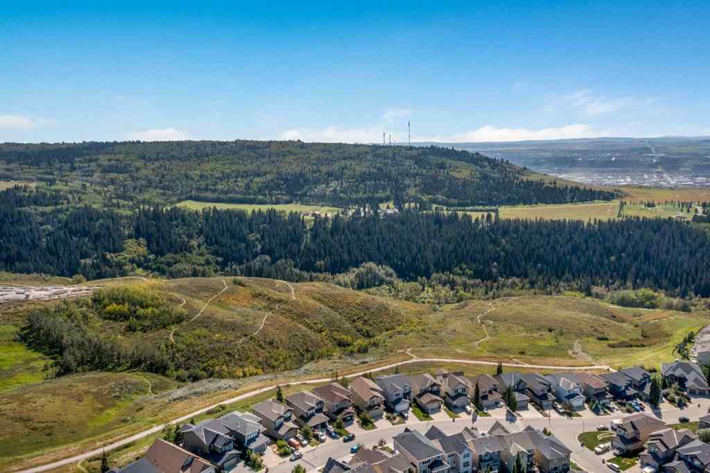 MLS® A2252030 - 112 Sunset View  in Sunset Ridge Cochrane, Residential