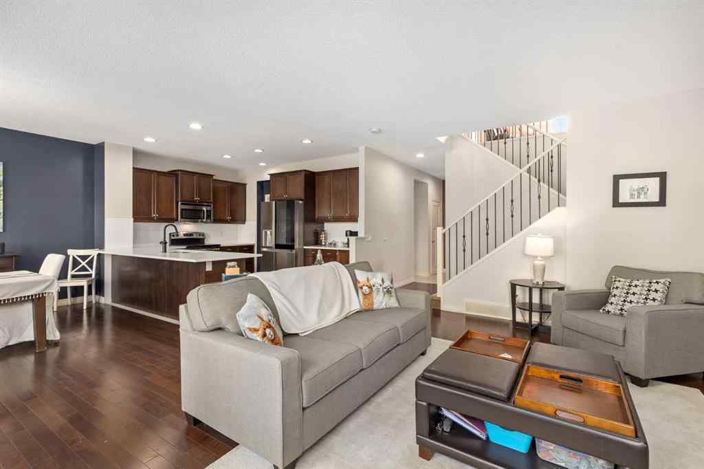 MLS® A2252030 - 112 Sunset View  in Sunset Ridge Cochrane, Residential