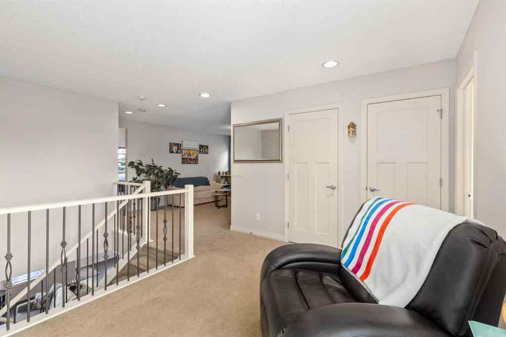 MLS® A2252030 - 112 Sunset View  in Sunset Ridge Cochrane, Residential