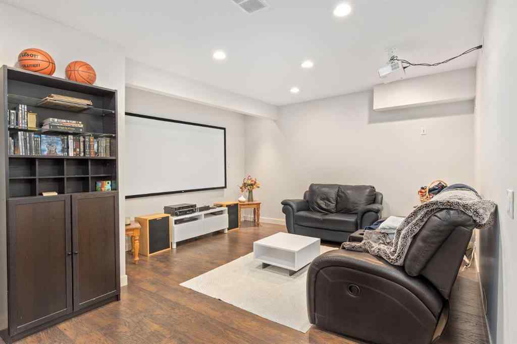MLS® A2252030 - 112 Sunset View  in Sunset Ridge Cochrane, Residential