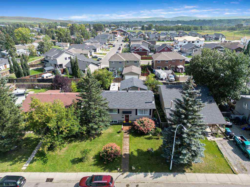 MLS® A2252036 - 201 Robert Street SW in NONE Diamond Valley, Residential