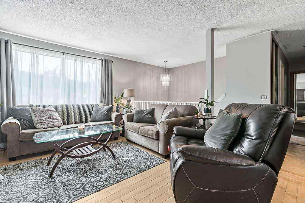 MLS® A2252036 - 201 Robert Street SW in NONE Diamond Valley, Residential