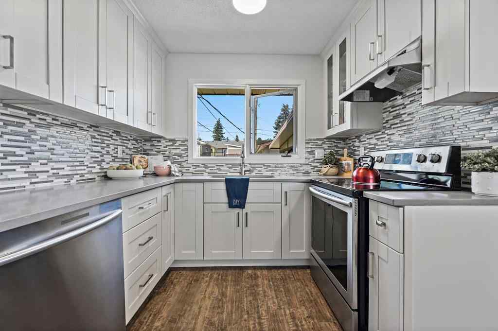 MLS® A2252037 - 708 101 Avenue SW in Southwood Calgary, Residential