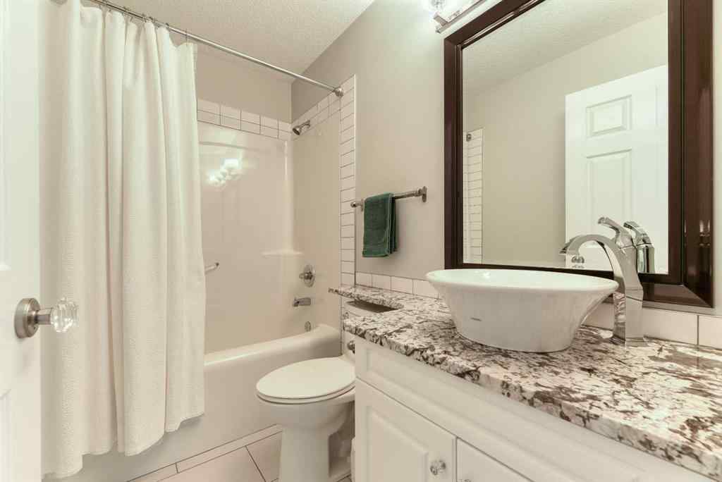 MLS® A2252042 - 140 Harvest Creek Court NE in Harvest Hills Calgary, Residential