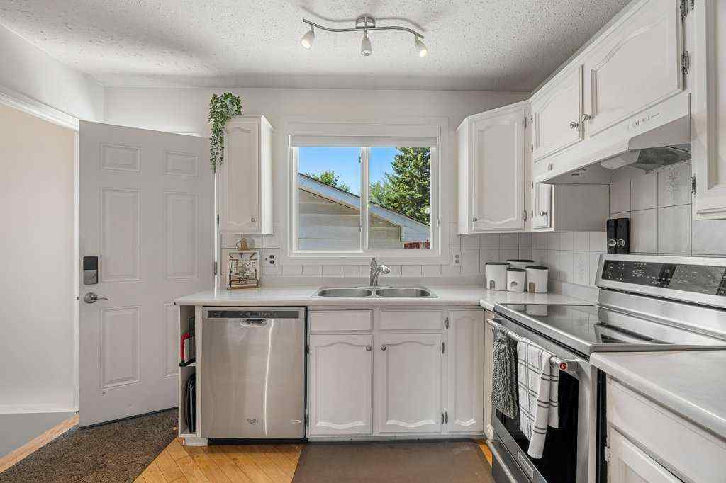 MLS® A2252045 - 159 Rundlehorn Crescent NE in Rundle Calgary, Residential