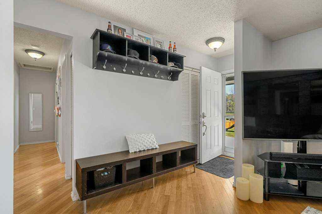 MLS® A2252045 - 159 Rundlehorn Crescent NE in Rundle Calgary, Residential