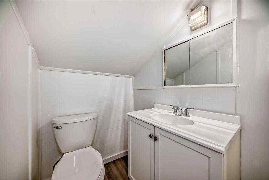 MLS® A2252047 - 4734 50 Street  in Downtown Sylvan Lake, Residential