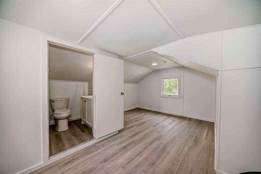 MLS® A2252047 - 4734 50 Street  in Downtown Sylvan Lake, Residential