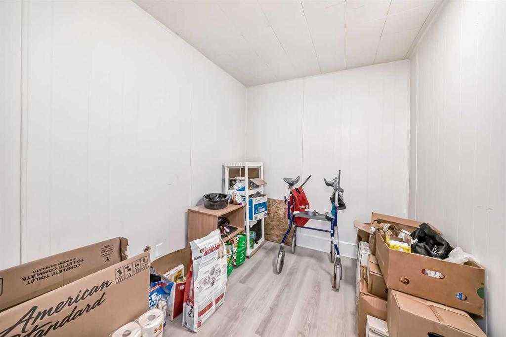 MLS® A2252047 - 4734 50 Street  in Downtown Sylvan Lake, Residential