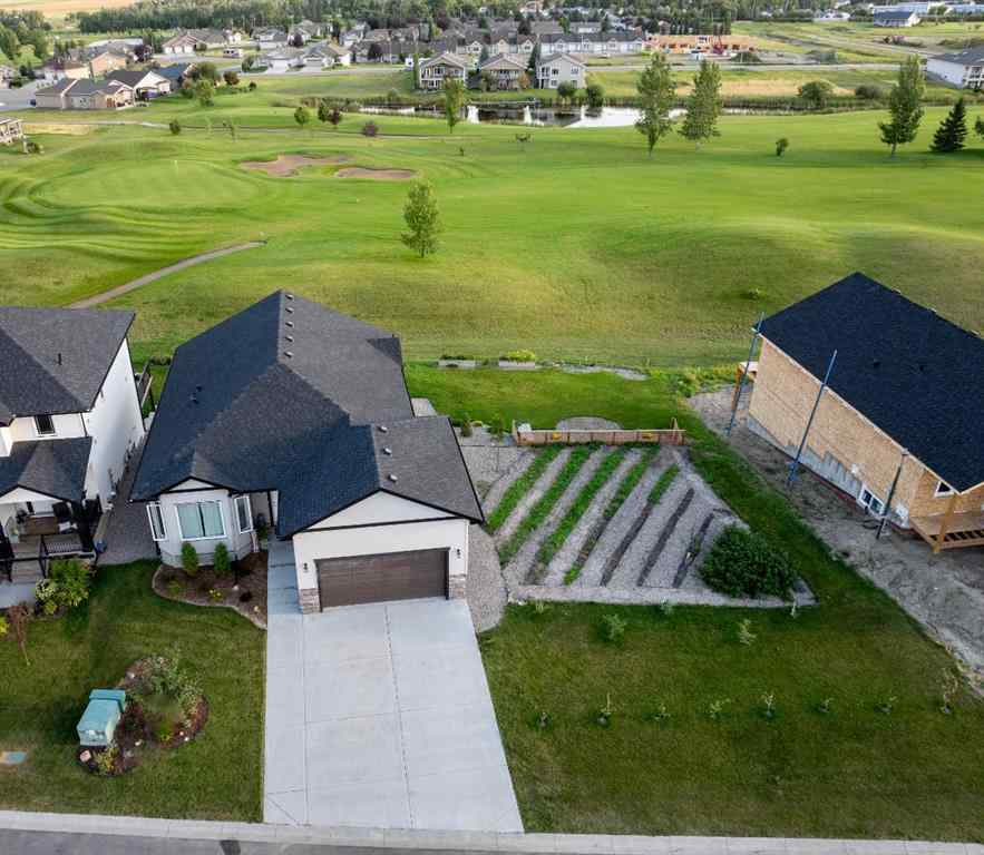 MLS® A2252049 - 702 Fairways Drive  in NONE Vulcan, Residential